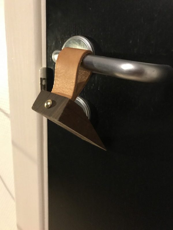 kiel-dorstopper-dorholder-dansk-design-dansk-design-indretning-sovevaerelse-dot-aarhus