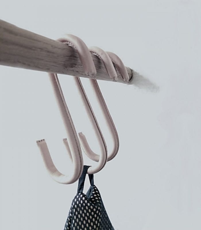 s-kroge-til-ophaeng-natur-laeder-knage-dansk-design-boligtilbehor-interior-nordic-function